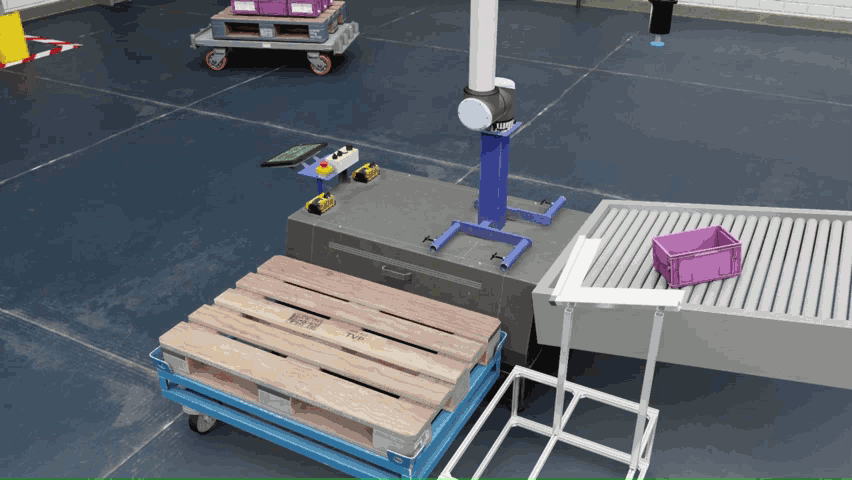 ../_images/isaac_tutorial_replicator_palletizing_full.gif